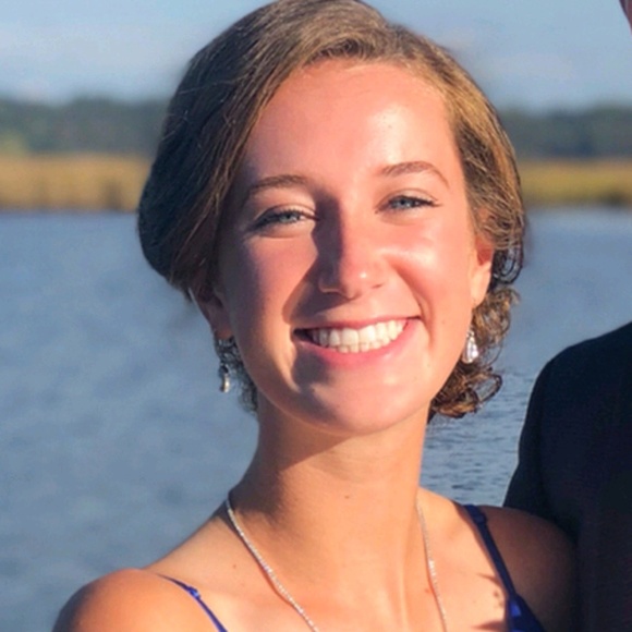 Meet your Posher, Lily - Picture 1 of 1